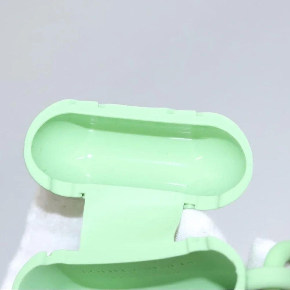 BOTTEGA VENETA Airpods case Shoulder Bag rubber Green NWOT - Picture 10 of 15